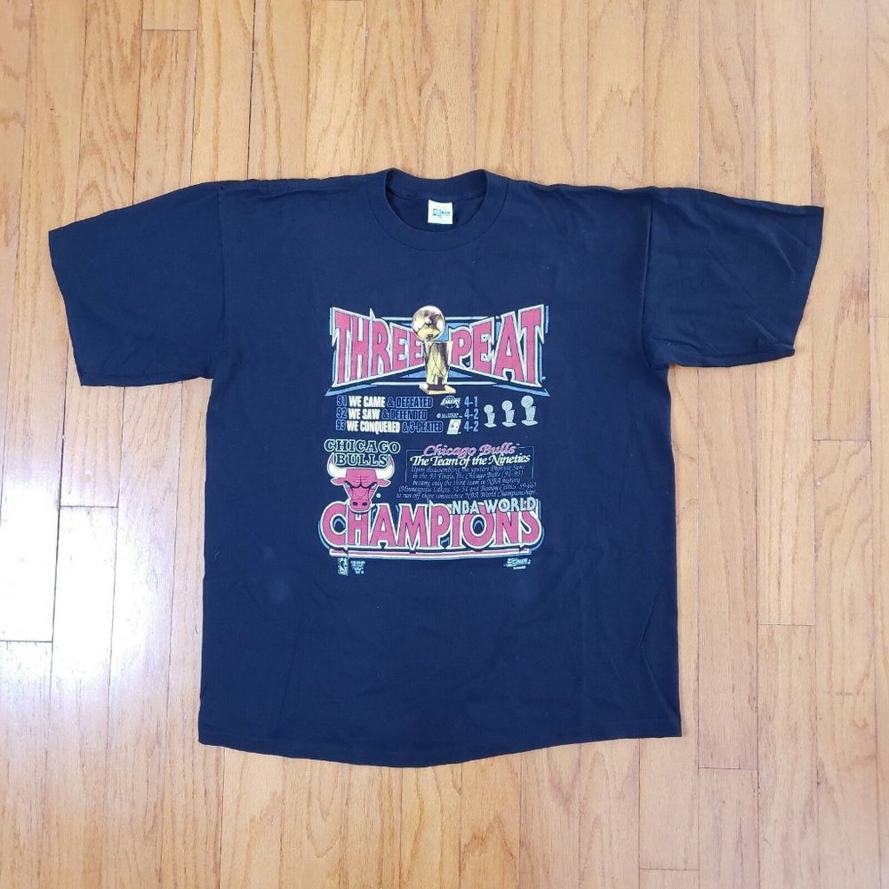 Chicago Bulls XXL T Shirt 1993 Three Peat NBA Finals Basketball World Champions